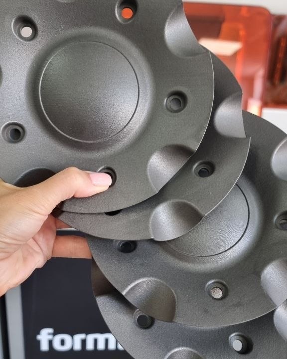 Formlabs automated sandblasting chamber